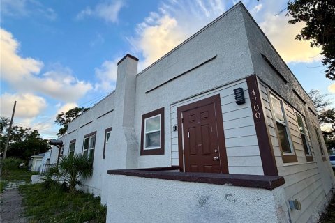 Appartement à Saint Petersburg, Floride 3 chambres, 144 m2 № 2287156