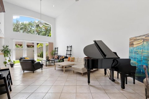 Touwnhouse à vendre à Pinecrest, Floride: 4 chambres, 273.5 m2 № 2066874 - photo 6