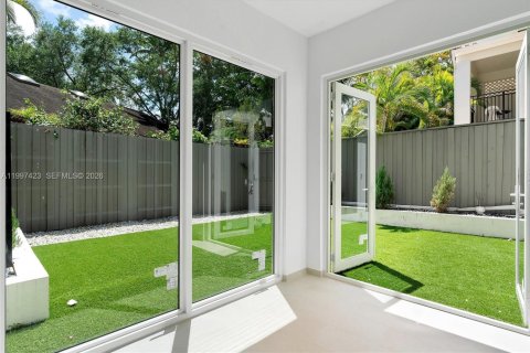 Touwnhouse à vendre à Pinecrest, Floride: 4 chambres, 273.5 m2 № 2066874 - photo 28