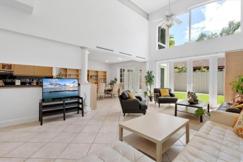 Touwnhouse à vendre à Pinecrest, Floride: 4 chambres, 273.5 m2 № 2066874 - photo 7