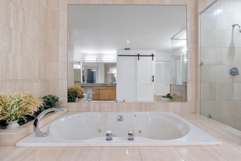 Touwnhouse à vendre à Pinecrest, Floride: 4 chambres, 273.5 m2 № 2066874 - photo 24