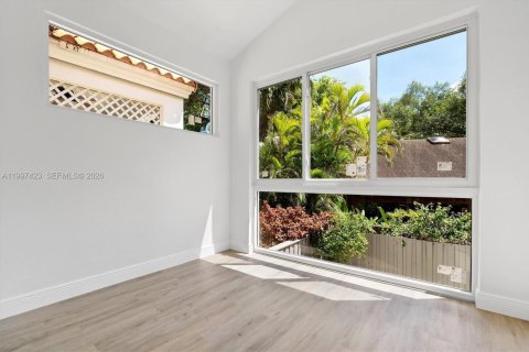Touwnhouse à vendre à Pinecrest, Floride: 4 chambres, 273.5 m2 № 2066874 - photo 21