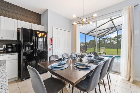 Villa ou maison à vendre à Kissimmee, Floride: 7 chambres, 270.72 m2 № 2350245 - photo 7