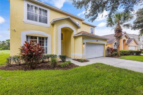 Villa ou maison à vendre à Kissimmee, Floride: 7 chambres, 270.72 m2 № 2350245 - photo 2