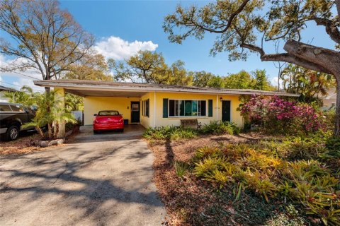 House in Tampa, Florida 3 bedrooms, 129.32 sq.m. № 2092890 - photo 10