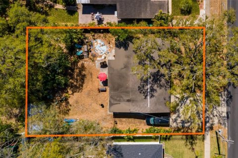 House in Tampa, Florida 3 bedrooms, 129.32 sq.m. № 2092890 - photo 29