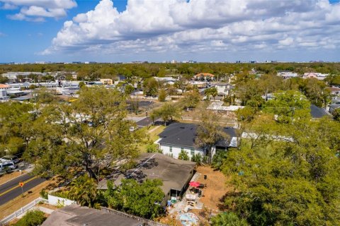 House in Tampa, Florida 3 bedrooms, 129.32 sq.m. № 2092890 - photo 21