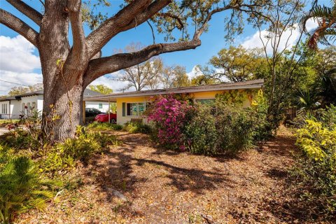 House in Tampa, Florida 3 bedrooms, 129.32 sq.m. № 2092890 - photo 9