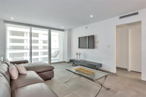 Condominio en venta en Hollywood, Florida, 2 dormitorios, 107.12 m2 № 1991861 - foto 26