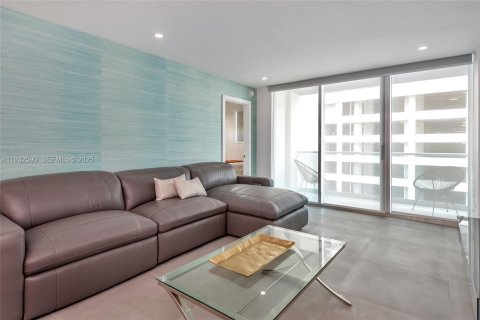 Condominio en venta en Hollywood, Florida, 2 dormitorios, 107.12 m2 № 1991861 - foto 14