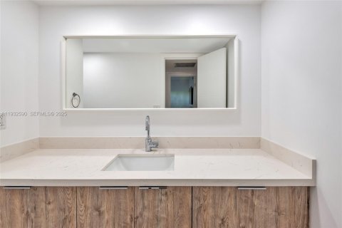Condominio en venta en Hollywood, Florida, 2 dormitorios, 107.12 m2 № 1991861 - foto 9