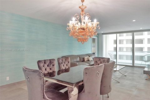 Condominio en venta en Hollywood, Florida, 2 dormitorios, 107.12 m2 № 1991861 - foto 21