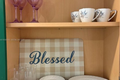 Снять в аренду квартиру в Майами, Флорида 1 спальня, 76.18м2, № 1994374 - фото 22