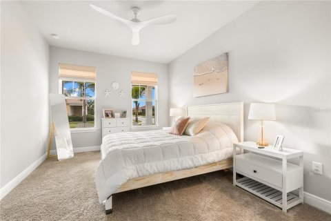 House in Sarasota, Florida 2 bedrooms, 213.49 sq.m. № 1540516 - photo 29