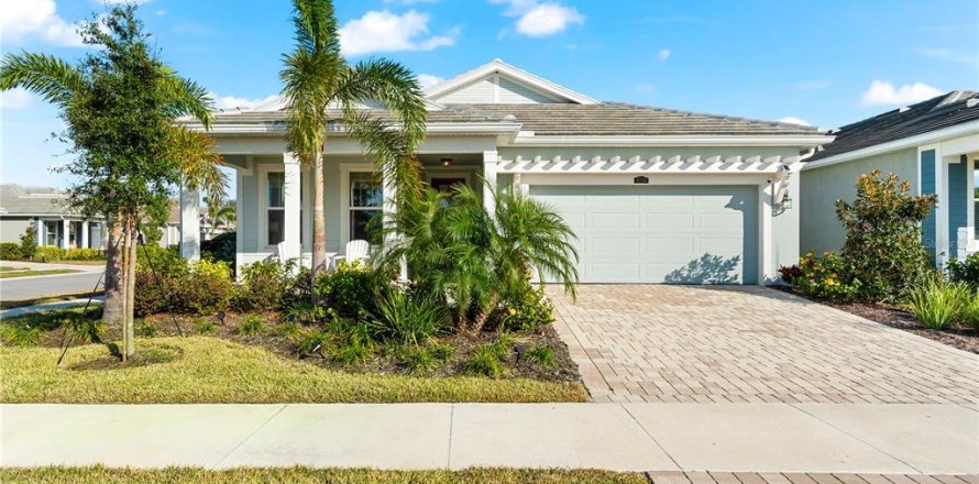 House in Sarasota, Florida 2 bedrooms, 213.49 sq.m. № 1540516