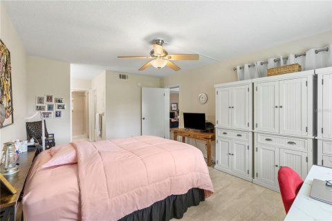 Condo in Daytona Beach, Florida, 2 bedrooms  № 2166940 - photo 23