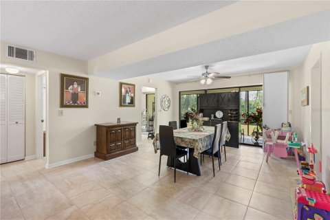 Condo in Daytona Beach, Florida, 2 bedrooms  № 2166940 - photo 15