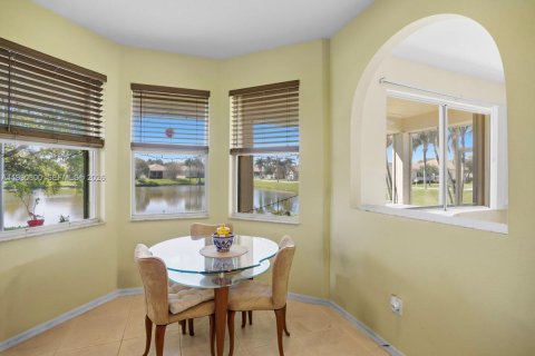 House in Port St. Lucie, Florida 3 bedrooms, 139.91 sq.m. № 2062191 - photo 18