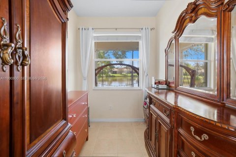 House in Port St. Lucie, Florida 3 bedrooms, 139.91 sq.m. № 2062191 - photo 22