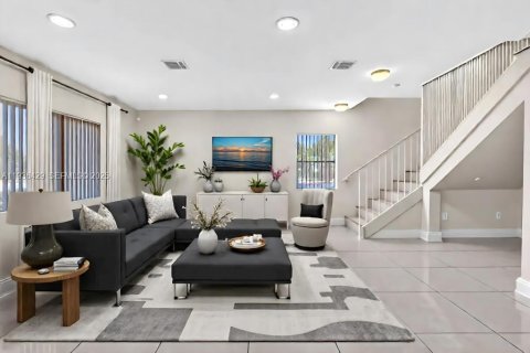 Townhouse in Fort Lauderdale, Florida 2 bedrooms, 116.13 sq.m. № 1994390 - photo 10