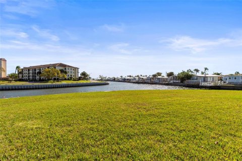 Copropriété à louer à Clearwater, Floride: 1 chambre, 81.29 m2 № 2324008 - photo 10
