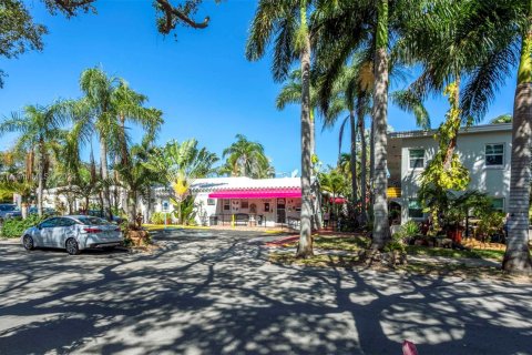 Hotel en venta en Hollywood, Florida № 1754246 - foto 2