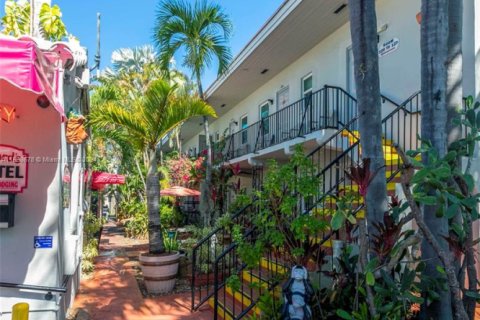 Hotel en venta en Hollywood, Florida № 1754246 - foto 4