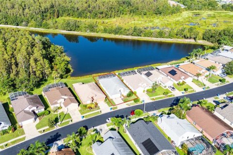 House in Wesley Chapel, Florida 4 bedrooms, 190.82 sq.m. № 1847341 - photo 10