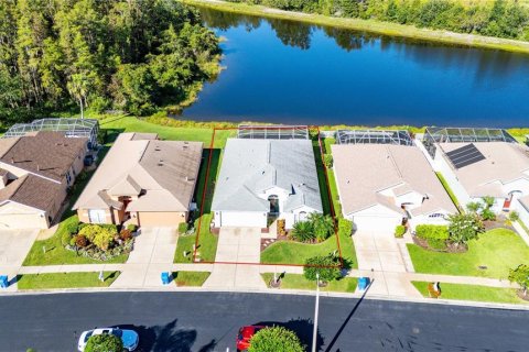 House in Wesley Chapel, Florida 4 bedrooms, 190.82 sq.m. № 1847341 - photo 9