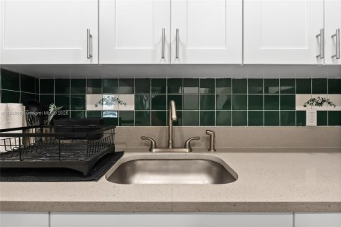 Condo in Deerfield Beach, Florida, 1 bedroom  № 1852194 - photo 21