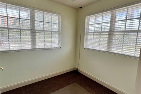 Commercial property in Bradenton, Florida 401.71 sq.m. № 1789233 - photo 22