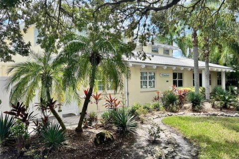 Commercial property in Bradenton, Florida 401.71 sq.m. № 1789233 - photo 5
