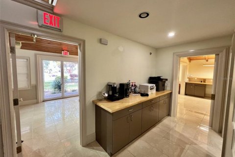 Commercial property in Bradenton, Florida 401.71 sq.m. № 1789233 - photo 23