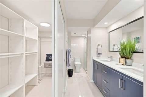 Copropriété à vendre à Sarasota, Floride: 2 chambres, 115.85 m2 № 2285432 - photo 27