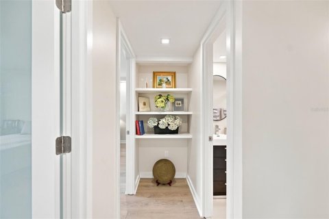 Copropriété à vendre à Sarasota, Floride: 2 chambres, 115.85 m2 № 2285432 - photo 24