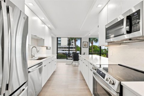 Copropriété à vendre à Sarasota, Floride: 2 chambres, 115.85 m2 № 2285432 - photo 7