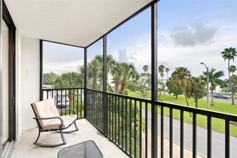 Copropriété à vendre à Sarasota, Floride: 2 chambres, 115.85 m2 № 2285432 - photo 20