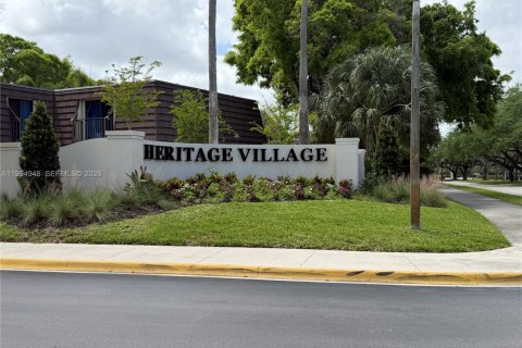 Adosado en venta en West Palm Beach, Florida, 2 dormitorios, 114.83 m2 № 2062674 - foto 30