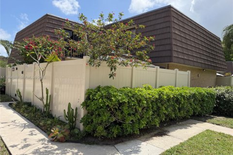 Adosado en venta en West Palm Beach, Florida, 2 dormitorios, 114.83 m2 № 2062674 - foto 20