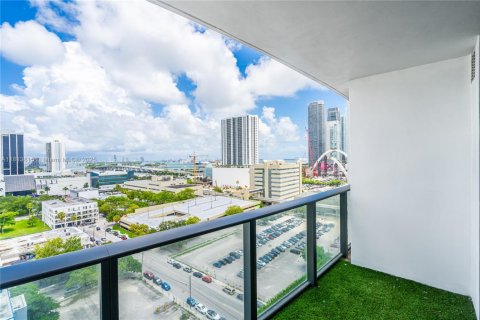 Condo in Miami, Florida  № 1874375 - photo 16