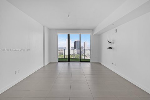 Condo in Miami, Florida  № 1874375 - photo 2