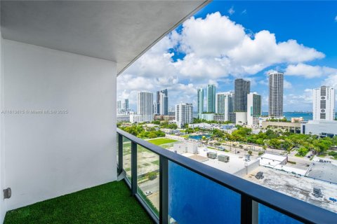 Condo in Miami, Florida  № 1874375 - photo 17