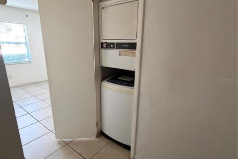 Снять в аренду виллу или дом в Киссимми, Флорида 1 спальня, 55.28м2, № 2238897 - фото 12