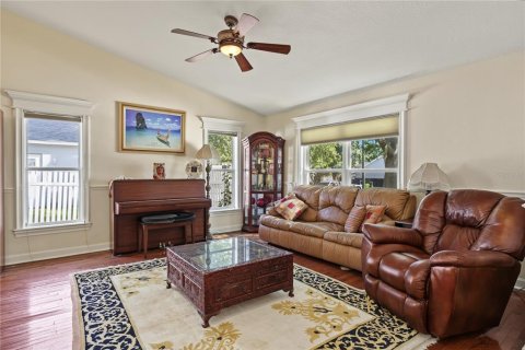 Villa ou maison à vendre à Winter Garden, Floride: 3 chambres, 139.54 m2 № 2416453 - photo 6