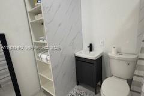 Снять в аренду коммерческую недвижимость в Норт-Майами, Флорида 115.85м2, № 1989957 - фото 9