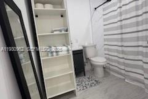 Снять в аренду коммерческую недвижимость в Норт-Майами, Флорида 115.85м2, № 1989957 - фото 10