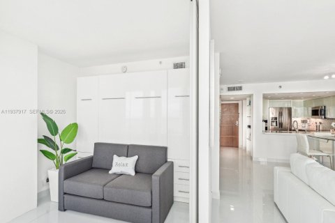 Снять в аренду кондоминиум в Майами-Бич, Флорида 2 спальни, 96.8м2, № 2003893 - фото 13