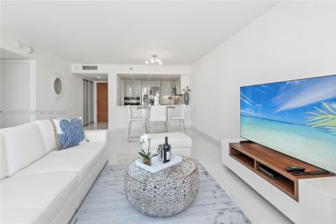 Снять в аренду кондоминиум в Майами-Бич, Флорида 2 спальни, 96.8м2, № 2003893 - фото 4