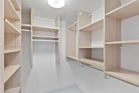 Снять в аренду кондоминиум в Майами-Бич, Флорида 2 спальни, 96.8м2, № 2003893 - фото 20