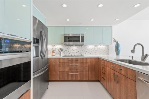 Снять в аренду кондоминиум в Майами-Бич, Флорида 2 спальни, 96.8м2, № 2003893 - фото 7